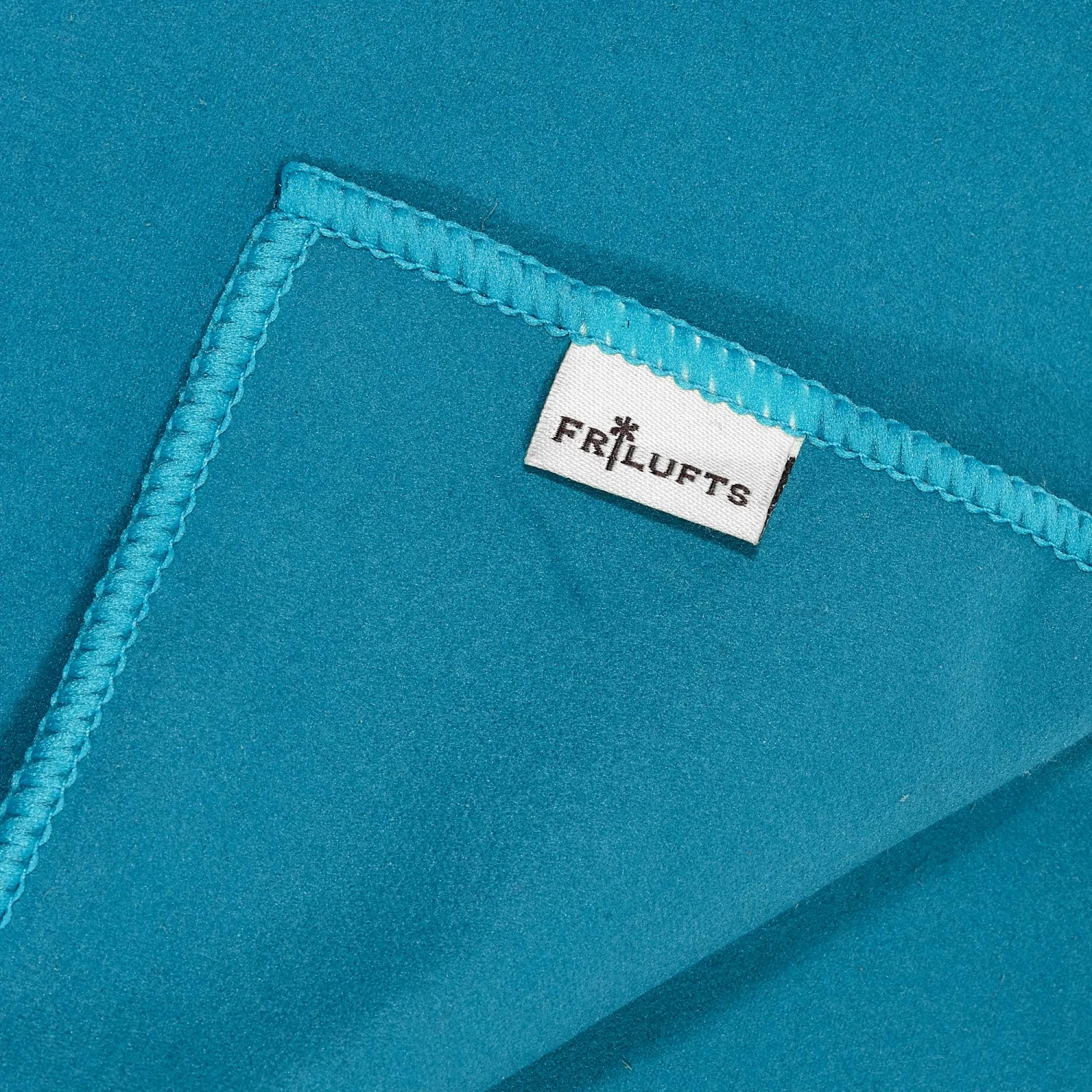 FRILUFTS MICROFIBRE TOWEL - Reisehandtuch Blau 4 FRILUFTS MICROFIBRE TOWEL - Reisehandtuch Blau – Bild 2