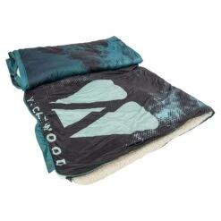 VICKYWOOD X VOITED CLOUDY TOUCH KISSENDECKE - Decke -Fernweh Camping 5638036750 d vickywood x voited cloudy touch kissendecke vickywood 24